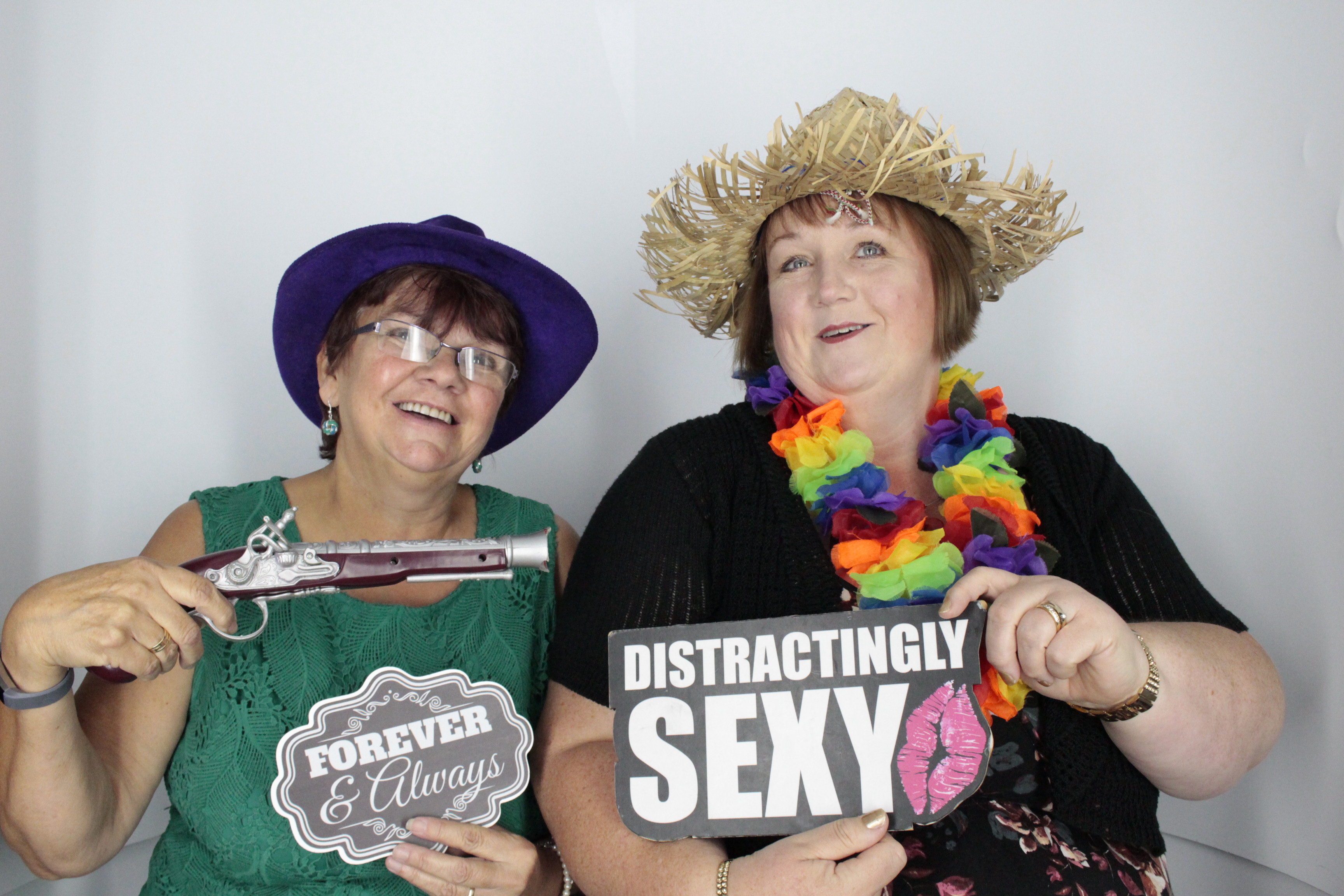 Emma & Karl's Wedding | View more photos from the event at gallery.myphotoboothexperience.co.uk/u/MyPhotoBoothExperienceLtd/Emma-Karls-Wedding